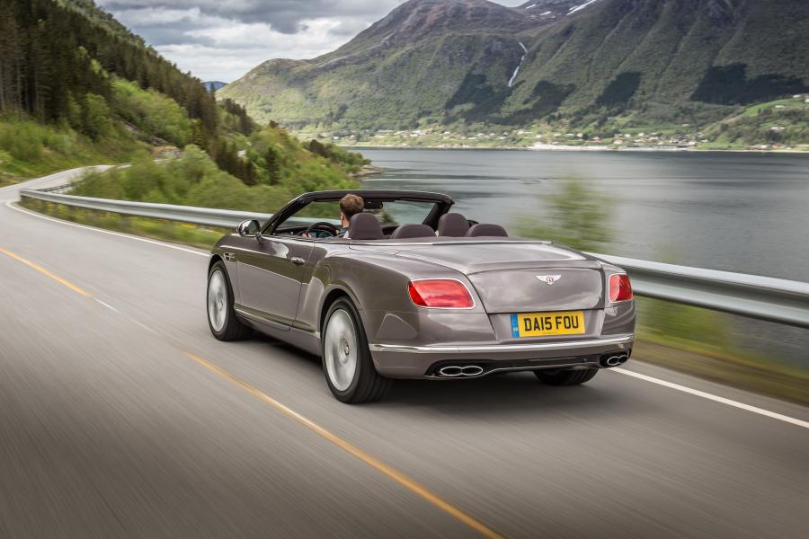  Bentley Continental GT V8 Convertible 2015 года  (фото 2 из 8)